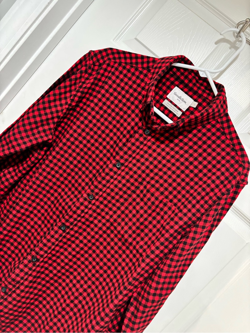 GOODFELLOW & CO Red and Black Check Cotton Blend Flannel Button-Up Shirt